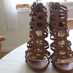 Jennifer Lopez Tan Heels